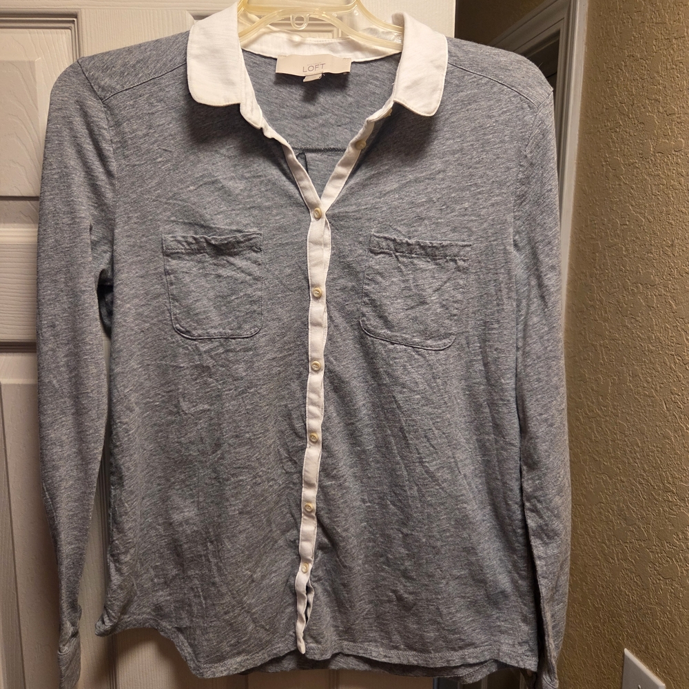 LOFT Gray Shirt with White Trim